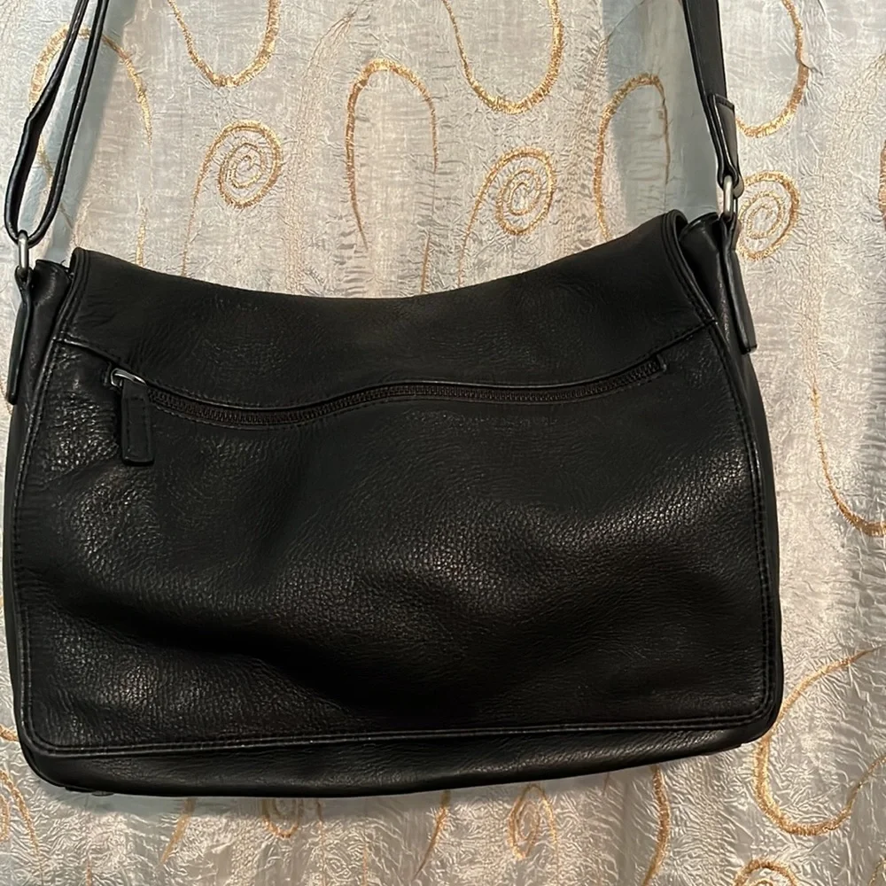 🌿Barney New York, Black Leather Crossbody Briefcase🌿 - Picture 2 of 7